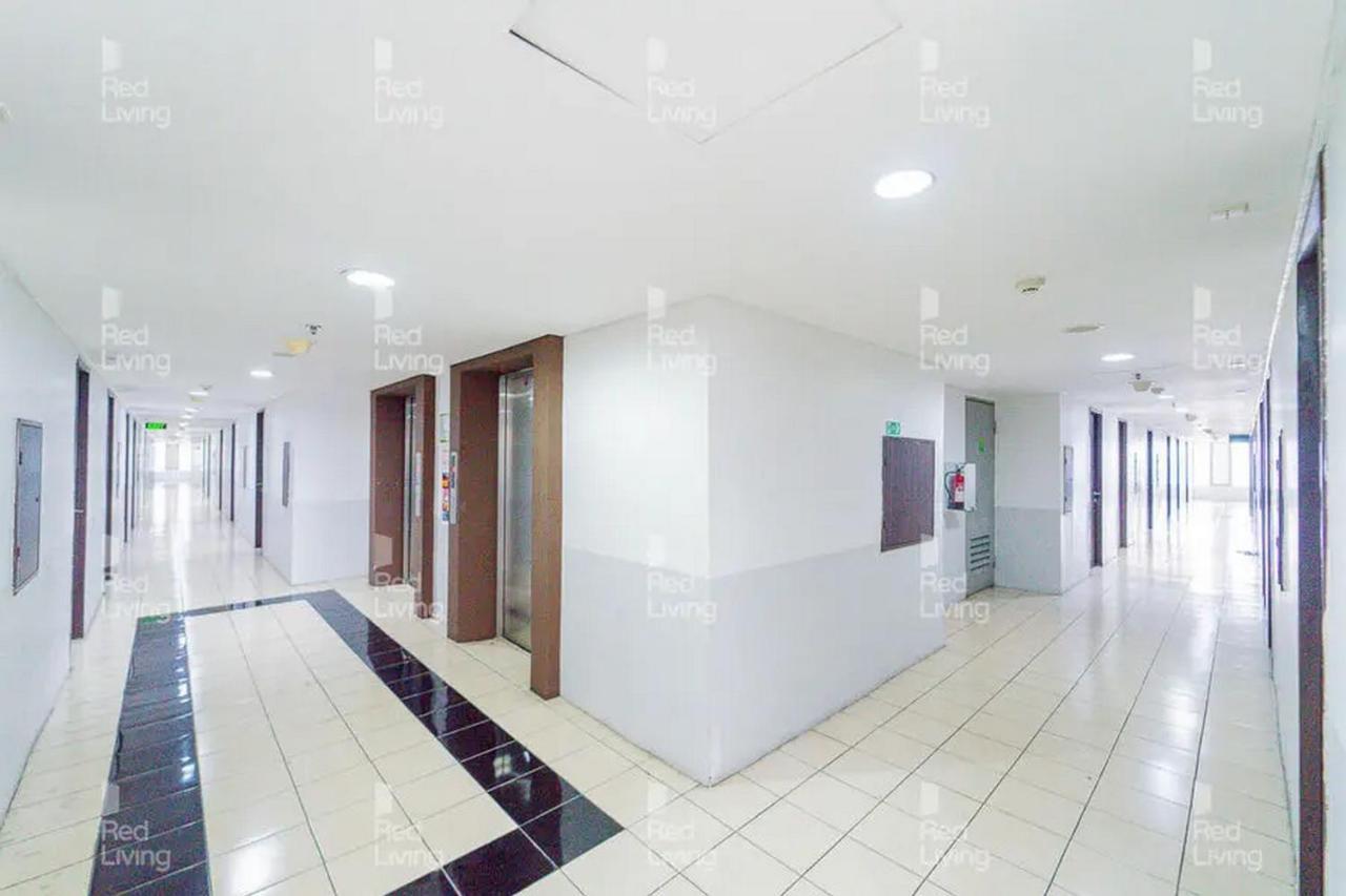 Redliving Apartemen Serpong Green View - Celebrity Room Tower B Tangerang Exterior photo